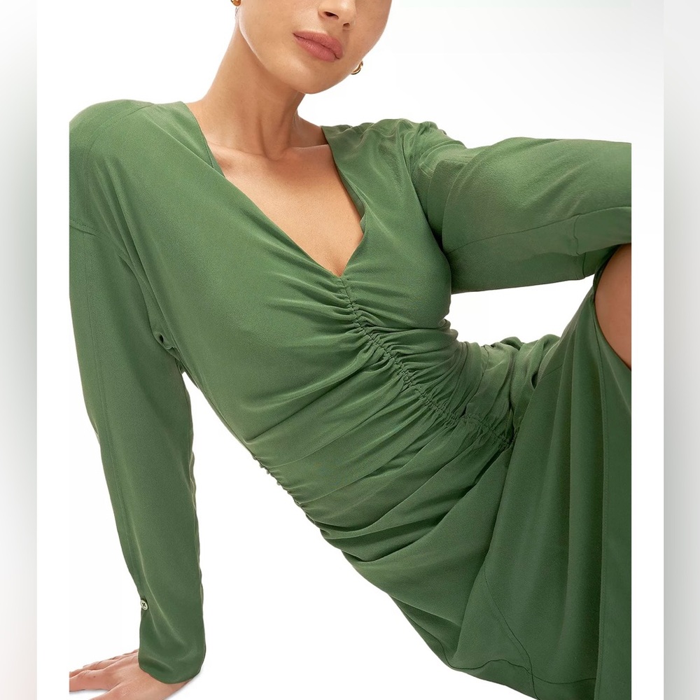 Retails $495, Size 6 Equipment Arya Silk Ruched Midi Dress